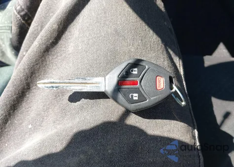 2014 Mitsubishi Outlander Sport Es z USA, uszkodzony, nr VIN 4A4AP3AU1EE026872